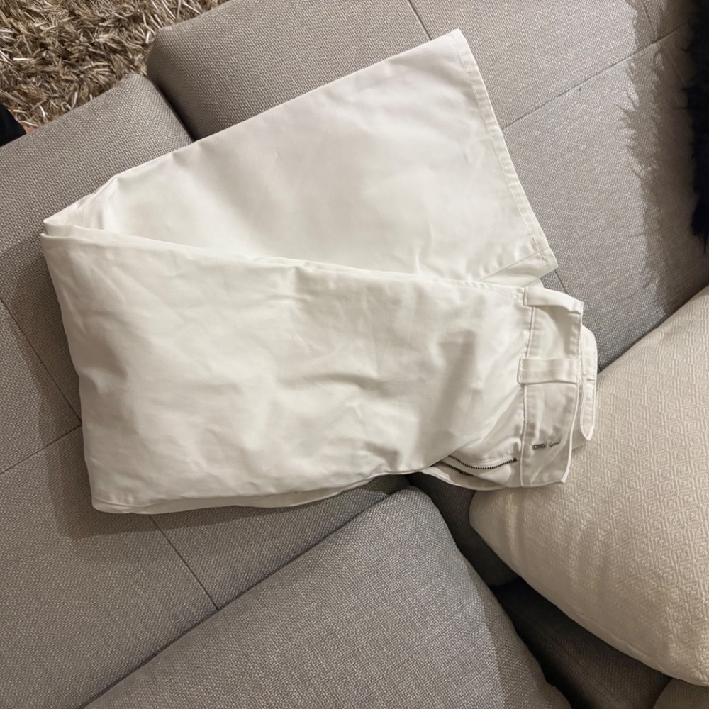 Dickies white jeans size 26.    Price 22$